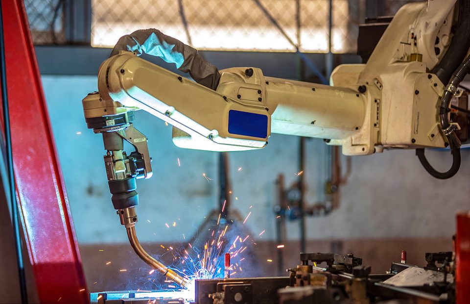 How Welding Cameras Support Robotic Welding Automation